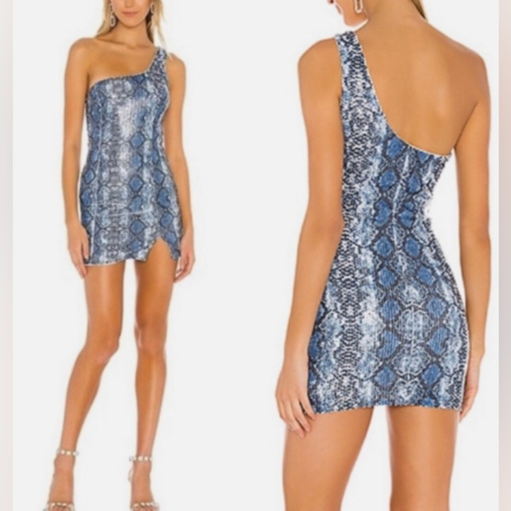 Superdown Revolve One Shoulder Blue Sequined Snak… - image 2